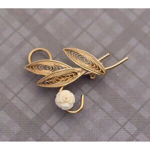 Vintage Art Nouveau White Rose Brooch G28